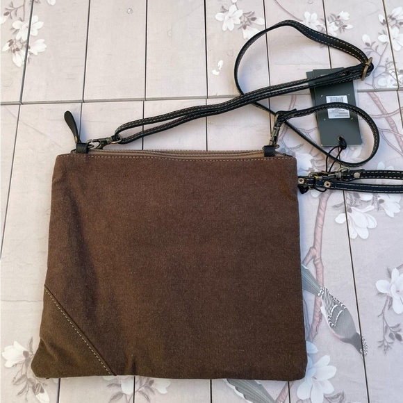 Mayra Elegant Brown and White Crossbody Bags with Structured Design - Picture 3 of 6